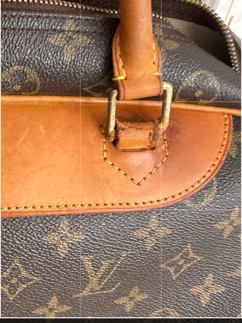 Louis Vuitton Deauville Monogram Canvas Satchel w/ Lock & Clochette Authentic - Picture 16 of 16